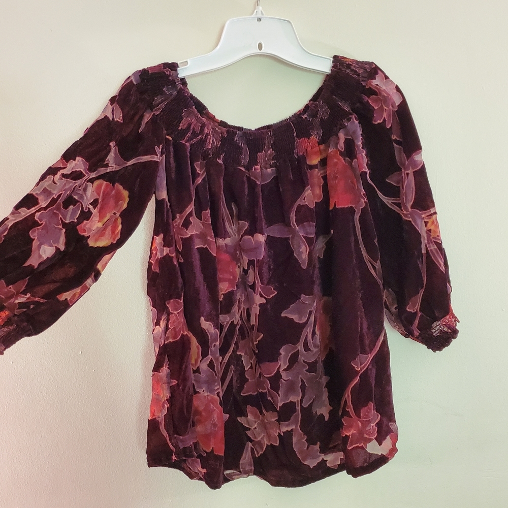 NWOT Crimson in Grace Floral Velvet Shirt Perfect Fall Top